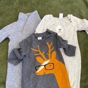 Baby gap 3-6m onsies